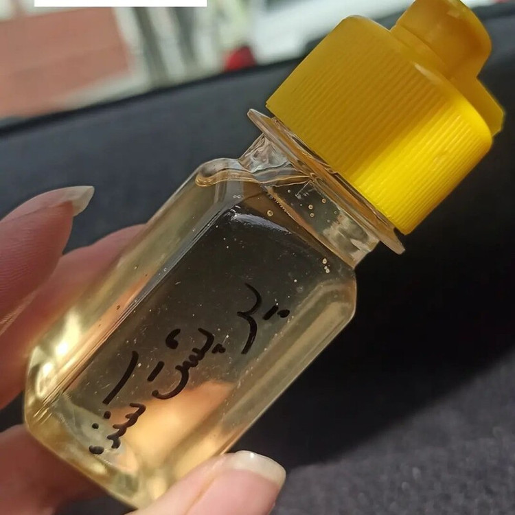 محلول پرپشت کننده ابرو ومژه سنتی کاملا تضمینی حجم 30 میل