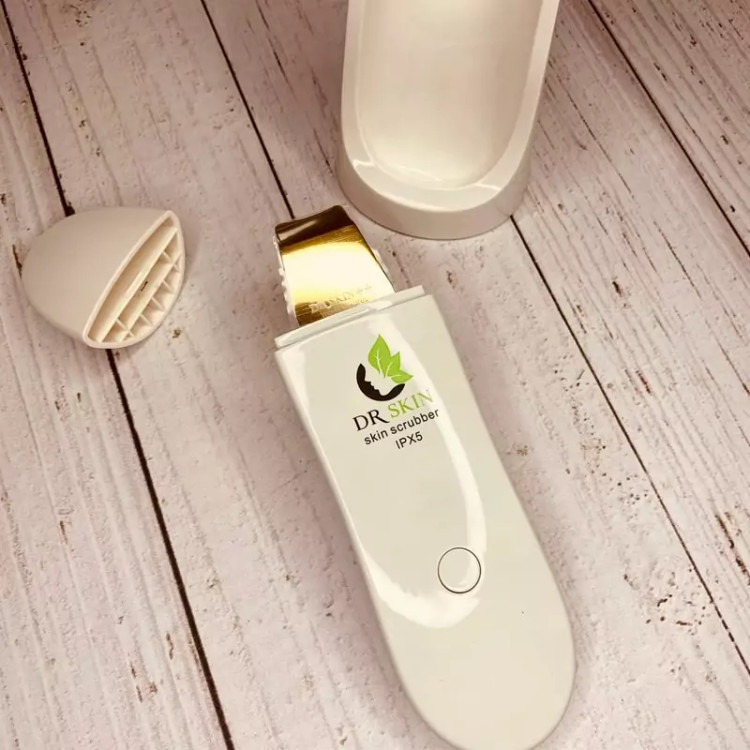 درما اف بخاردار دکتر اسکین