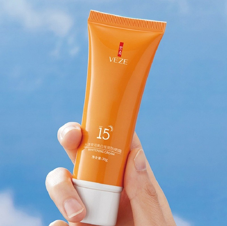 کرم ضد آفتاب و روشن کننده وزه VEZE SPF 15