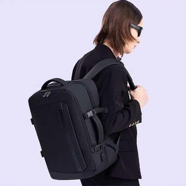 کوله پشتی لپ تاپ 15.6 اینچ بنج